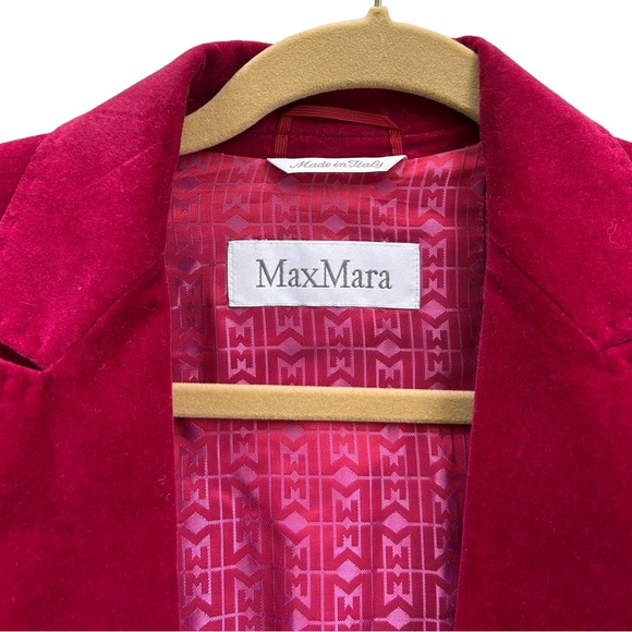 MaxMara Velvet Blazer Women’s Sz 8 Red Maroon Berry - Pointed Collar, 2 Buttons - Picture 8 of 16